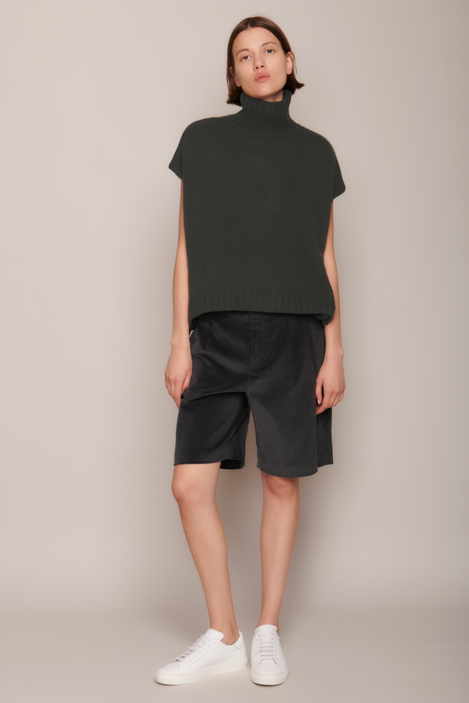 Cashmere Turtleneck Gilet