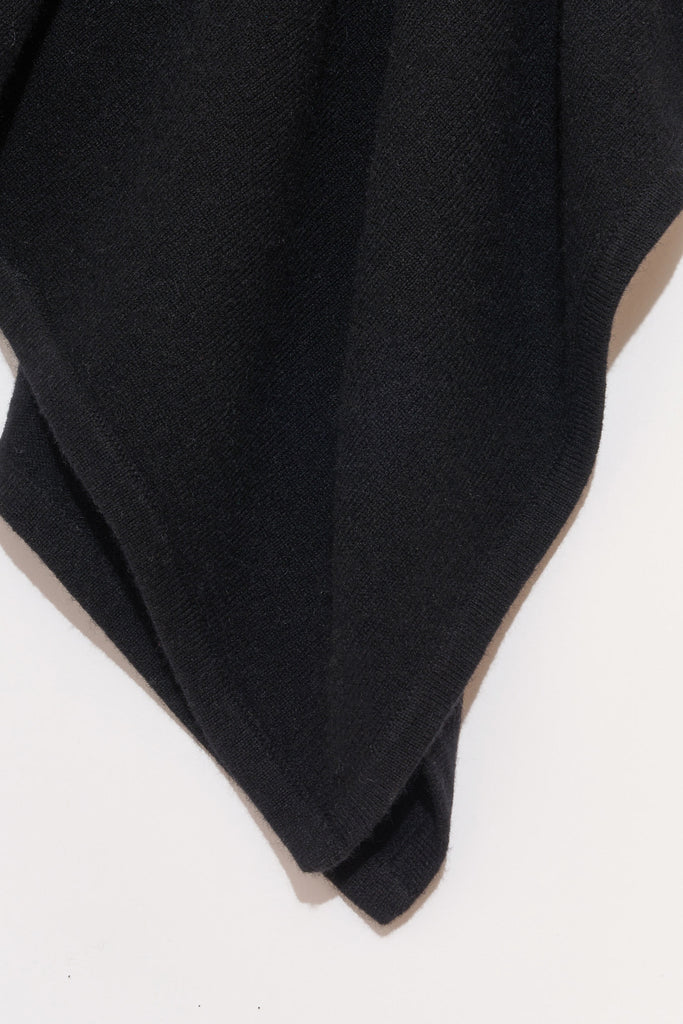 Lillia Cape in Cashmere