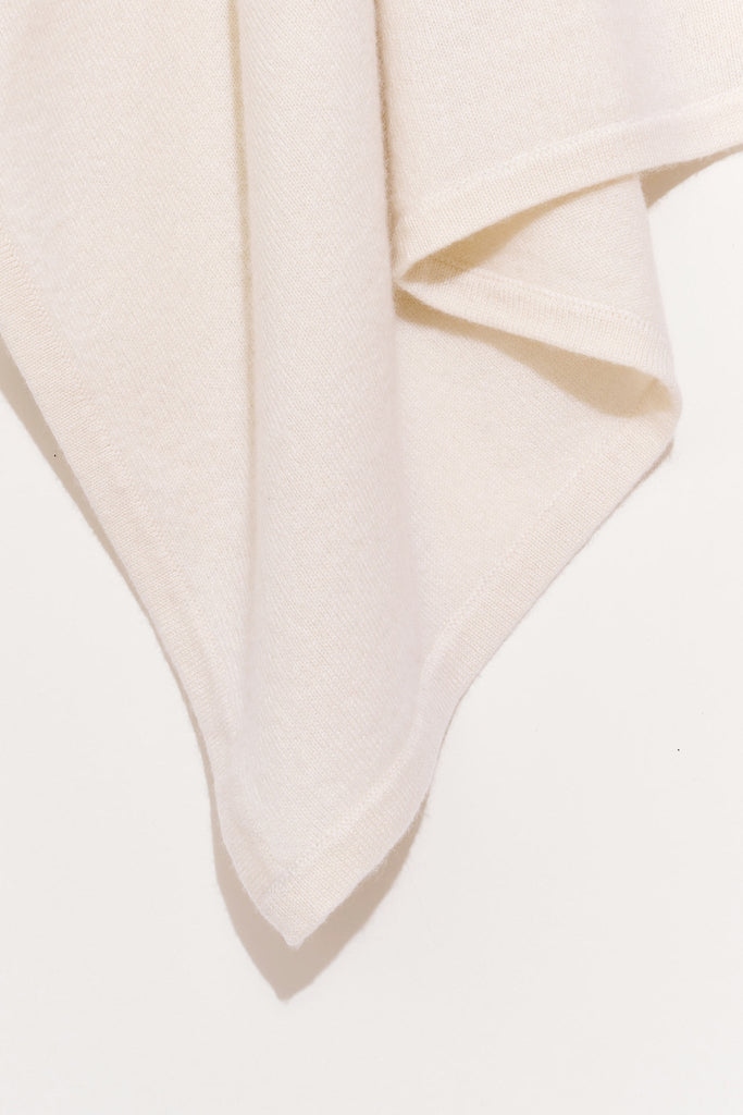 Lillia Cape in Cashmere