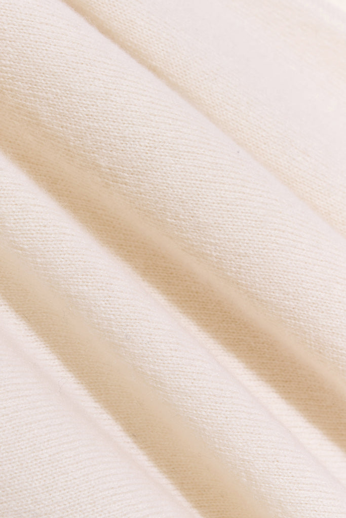 Lillia Cape in Cashmere