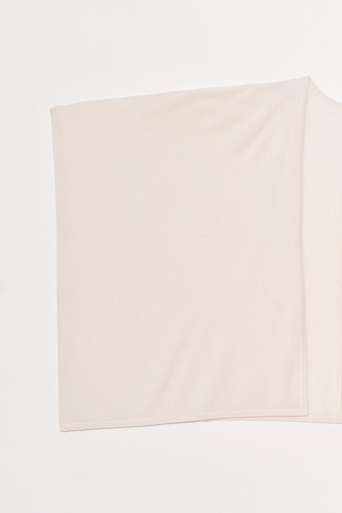 Lillia Cape in Cashmere